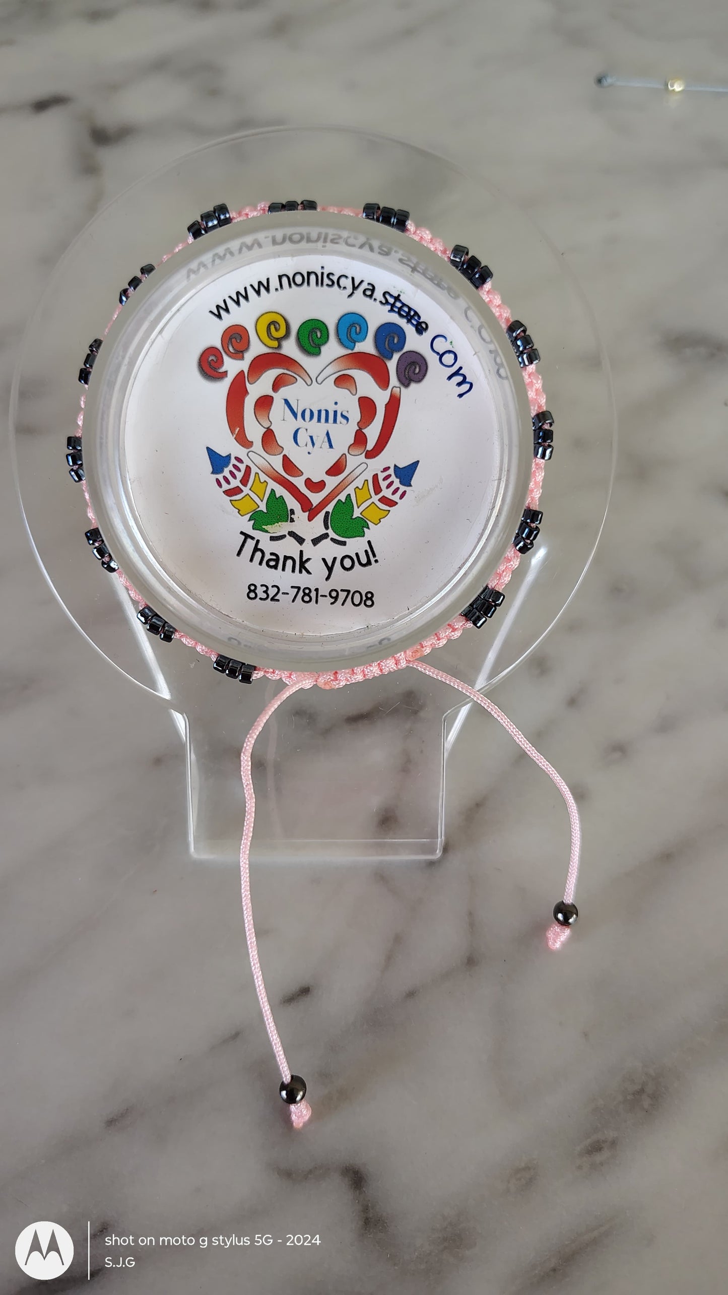 Brazalete echo en casa 6.5 in
