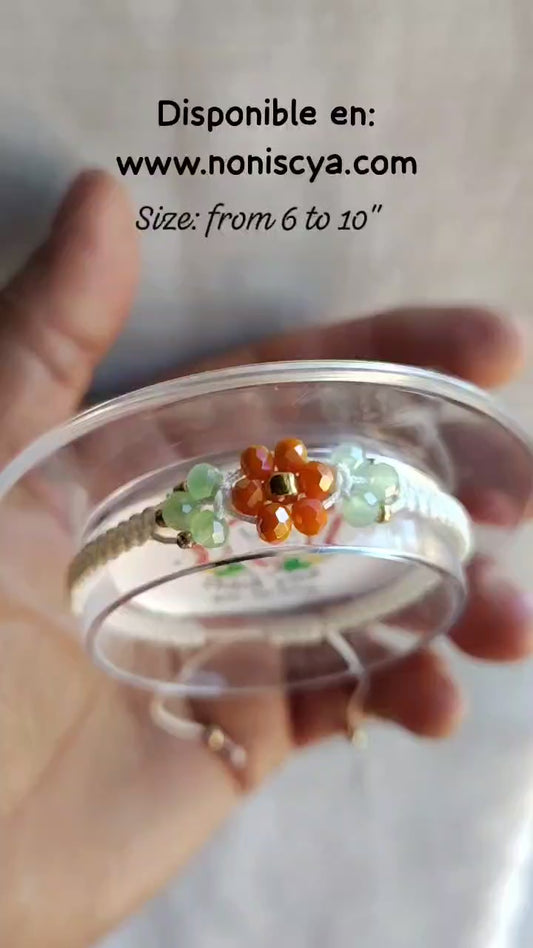 Brazalet, size. Closed- 6" to 10" Open