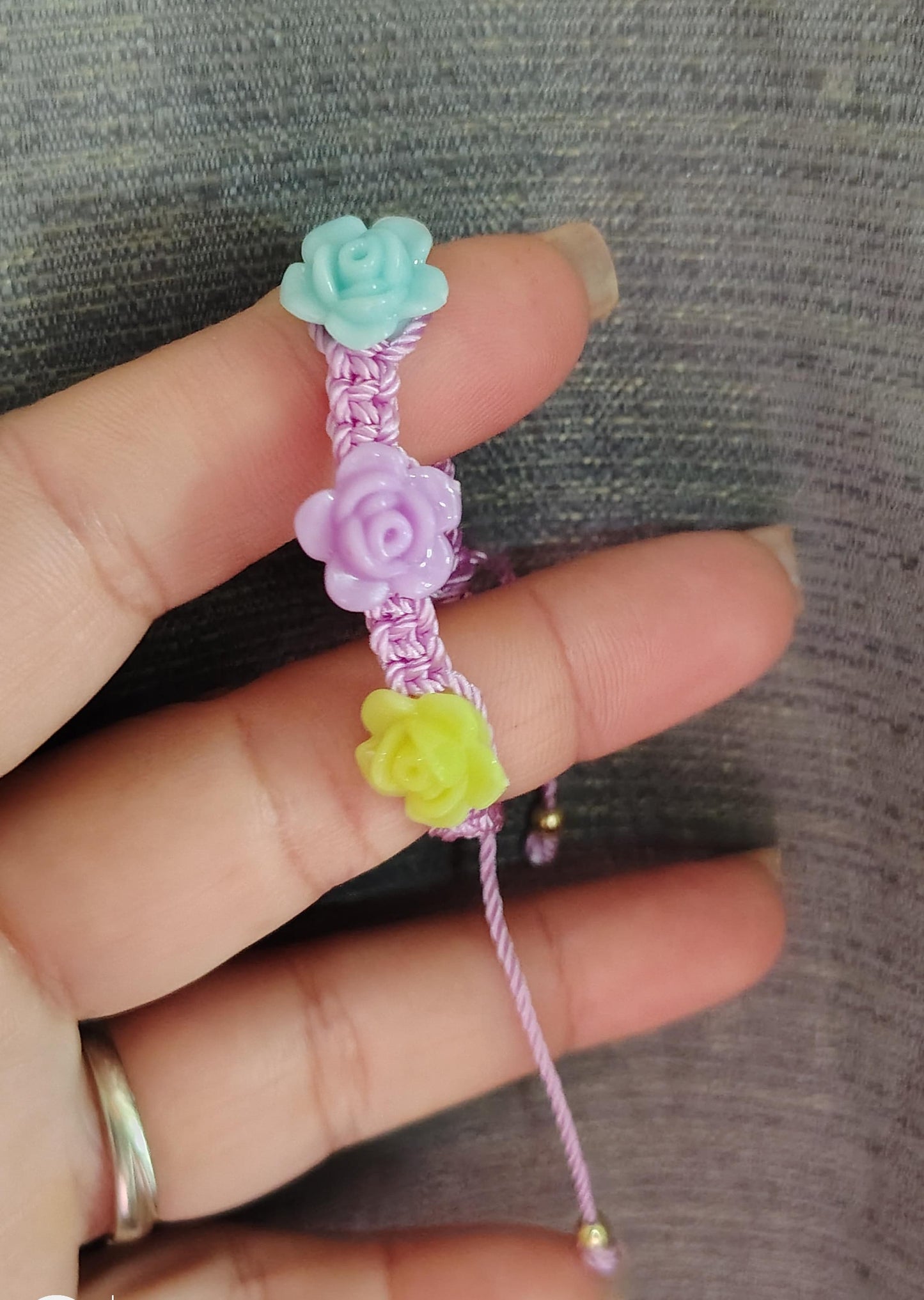 This bracelet for girls looks beautiful and sweet.