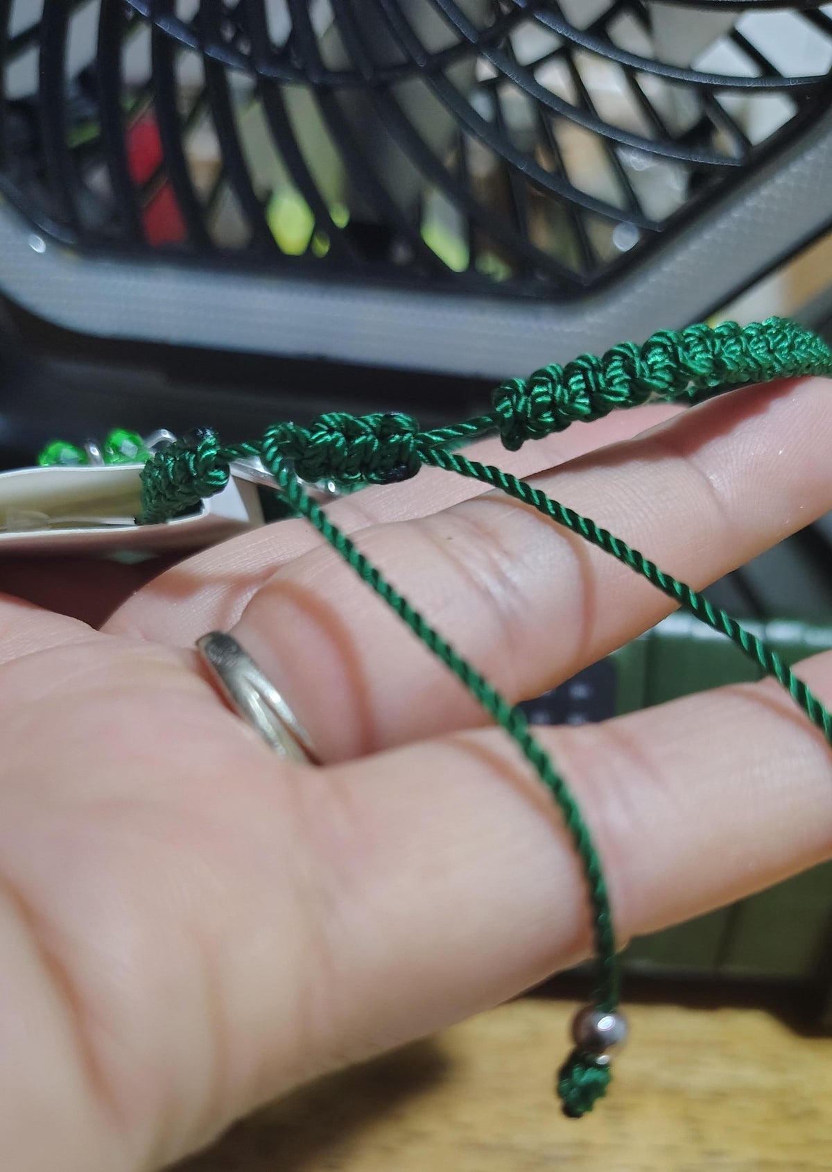 San Judas Tadeo, Juego de brazalete con aretes, color plateado.